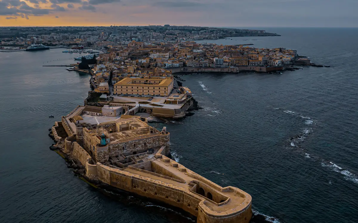 Il Castello Maniace sulla punta di Ortigia